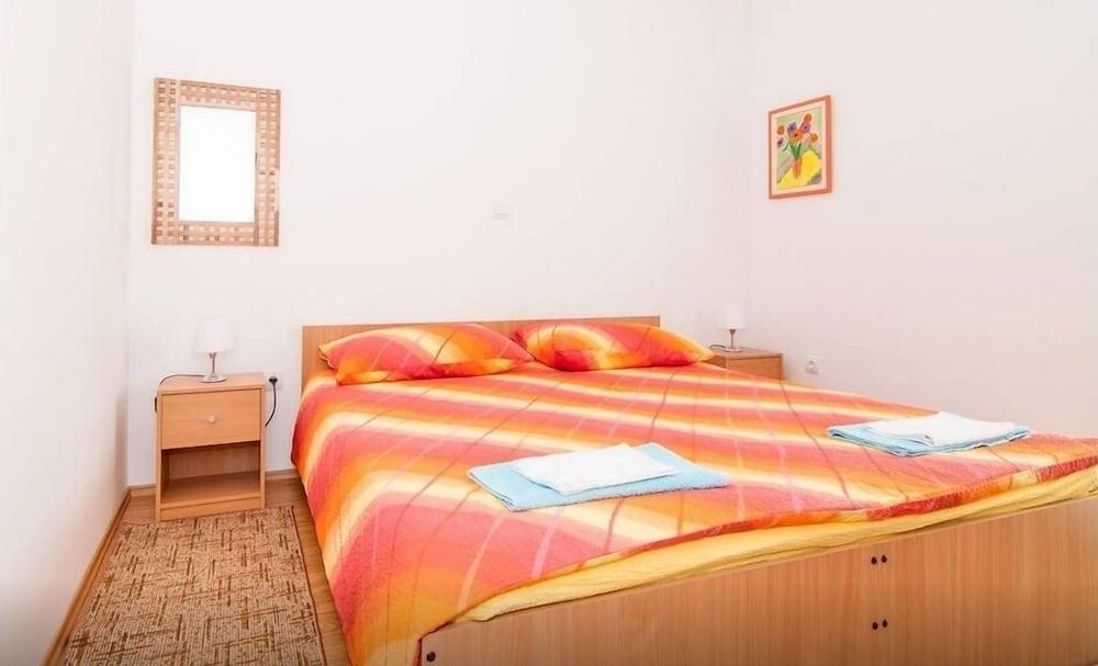 Sea Of Eden Apartment